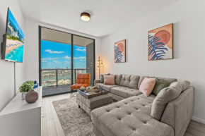 TR Miami 2 Bedroom Condo and Studio with Balcony
